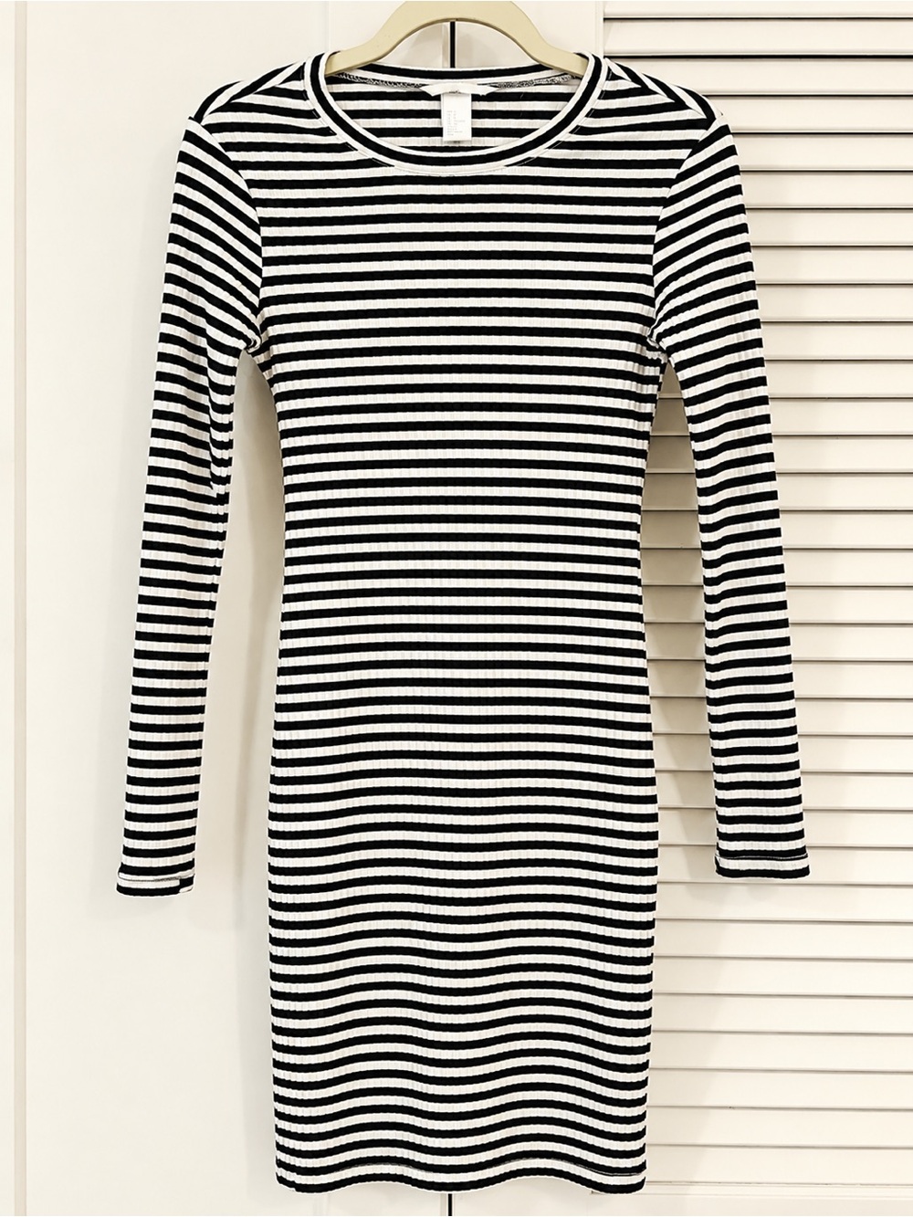 H&M Black & White Striped Long-Sleeve Bodycon Dress